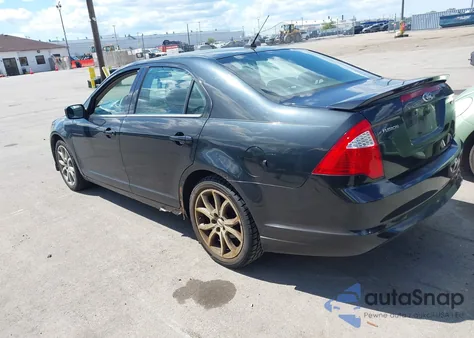 2010 Ford Fusion Se z USA, uszkodzony, nr VIN 3FAHP0HAXAR426426